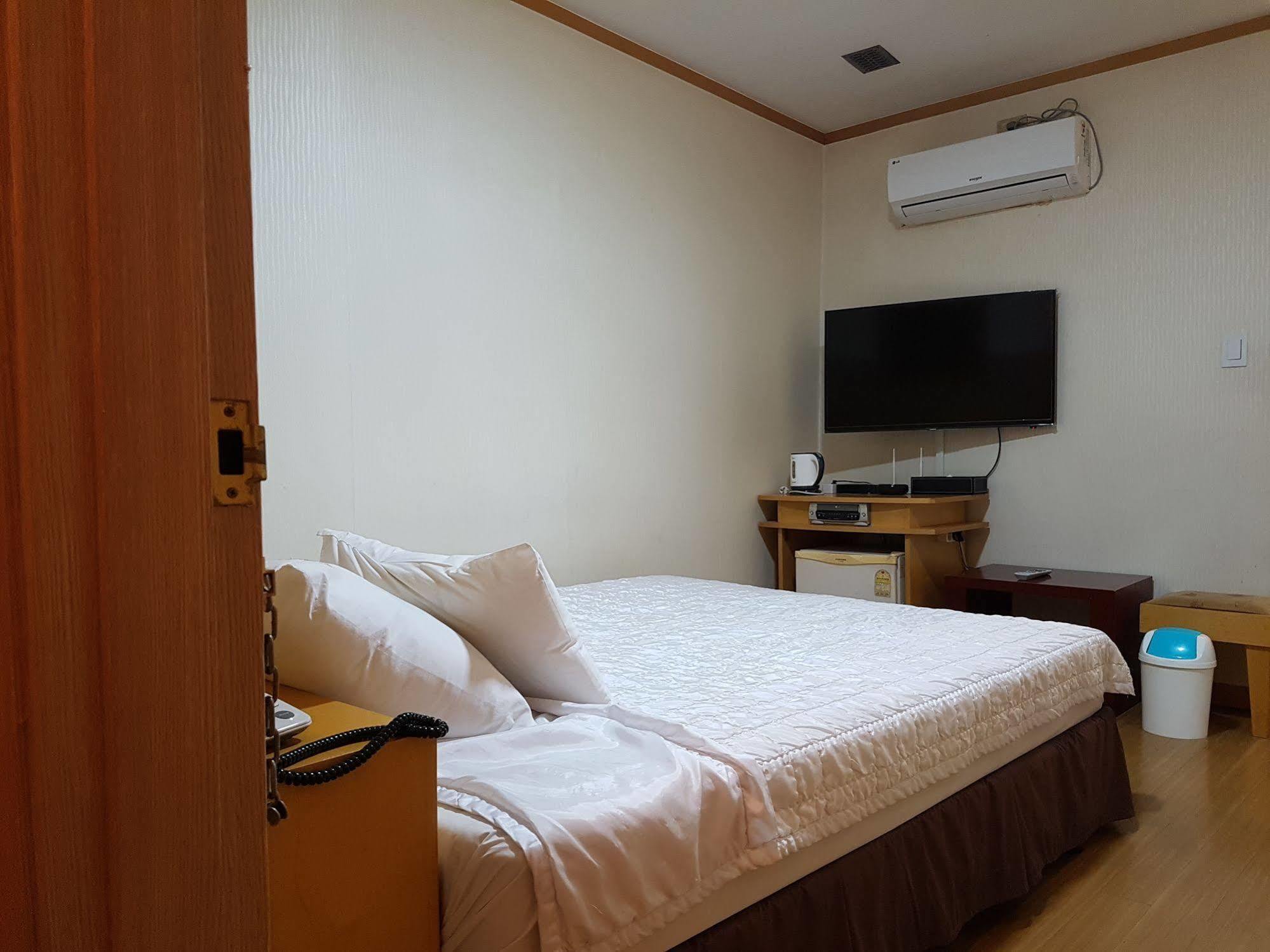 New Boolim Tourist Hotel ソウル特別市 エクステリア 写真