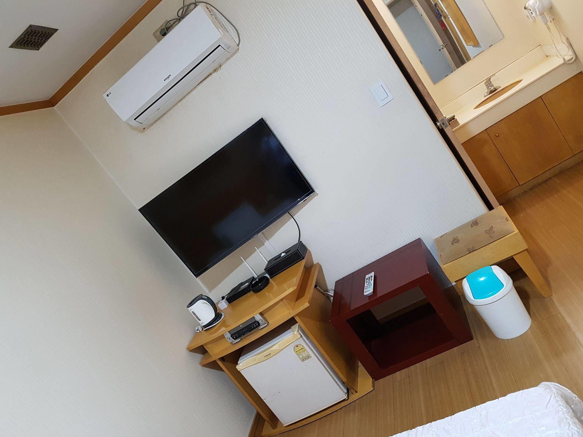 New Boolim Tourist Hotel ソウル特別市 エクステリア 写真